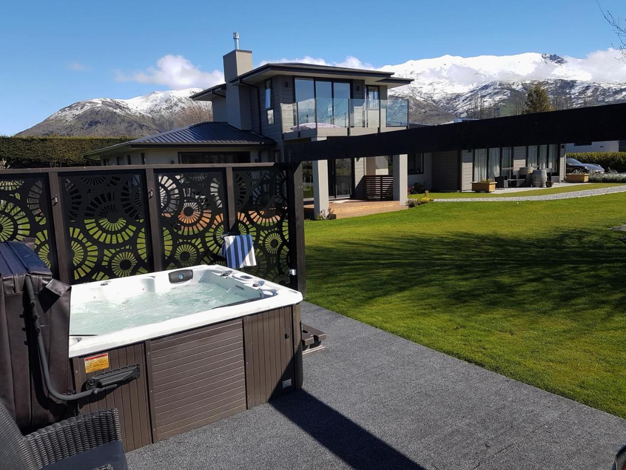 Copper Beech Wanaka - Luxury Accommodation Extérieur photo